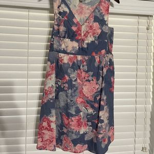 Ann Taylor Loft Floral Dress • Sz Small